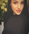 Встретьте Женщина : Эльмира, 20 лет до Россия  Любой 